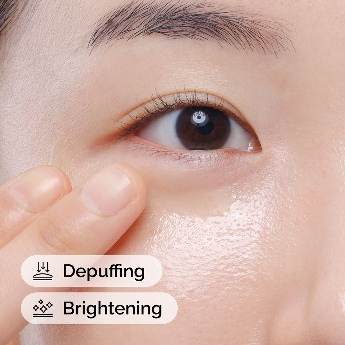 caffeine-solution-5-egcg-eye-serum-z3 ord-caffeine-solution-egcg-model-application-with-benefits.jpg